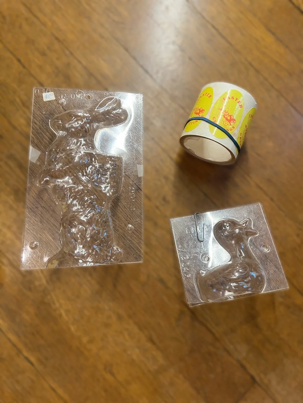 Wilton Clear Bunny & Chick Candy Molds with Stickers